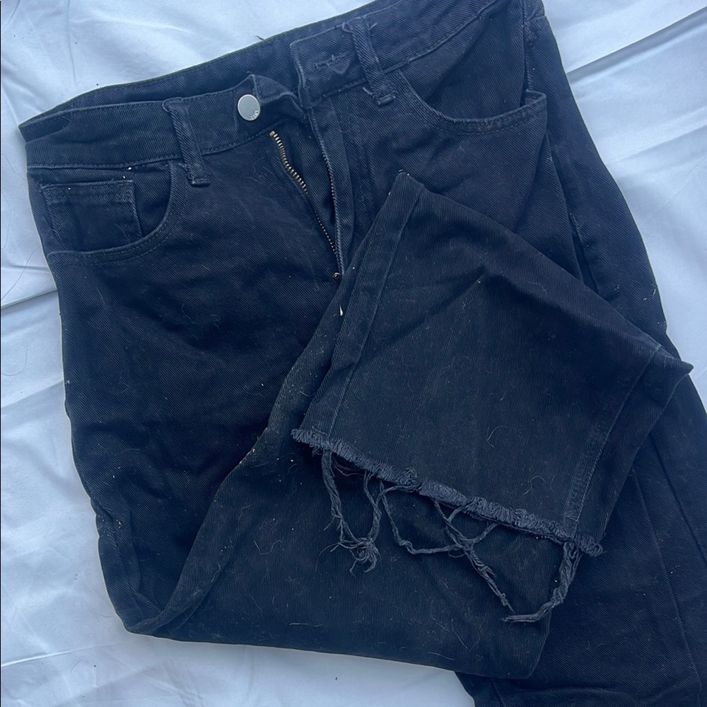 Black Distressed Jeans